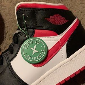 Air Jordan 1 Mid Bright Red (6Y)! & Women 7-7.5